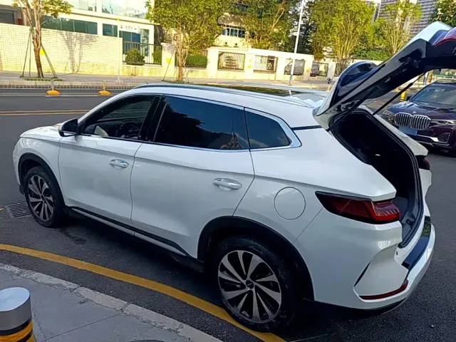 BYD Song PLUS — Фото автомобиля 4