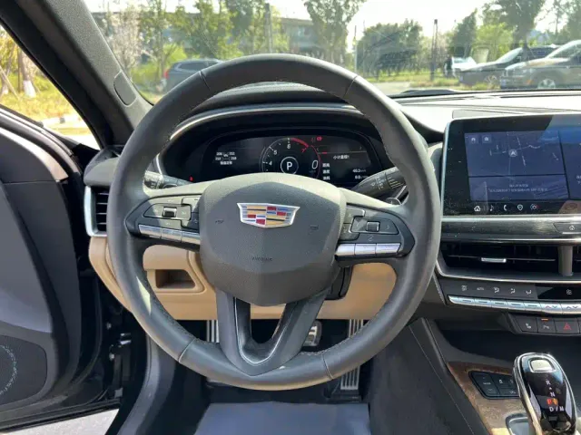 Cadillac CT5 — Фото автомобиля 2