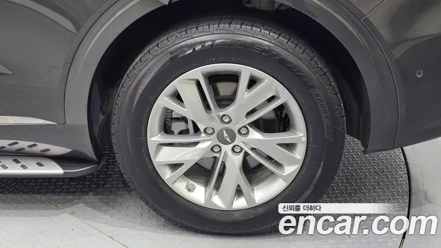 Genesis GV70 — Фото автомобиля 6