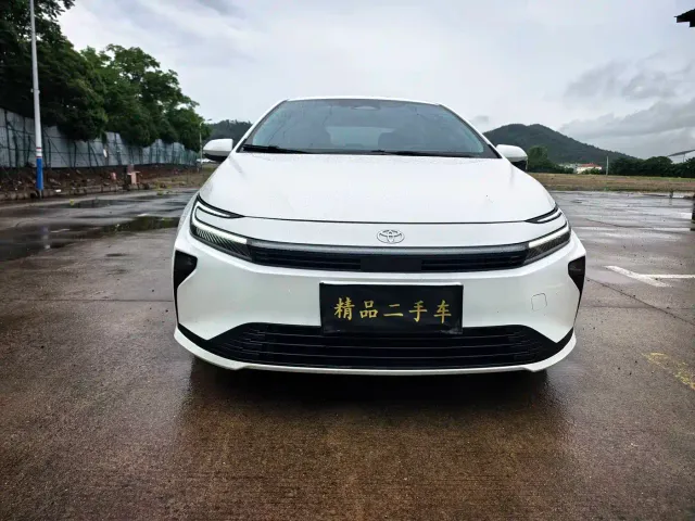 Toyota Corolla — Фото автомобиля 2