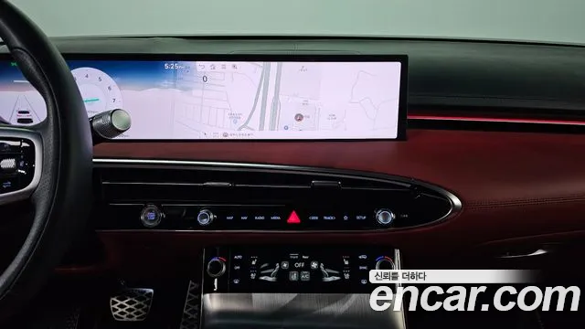 Genesis GV70 2.5T Бензин 2WD — Фото автомобиля 12
