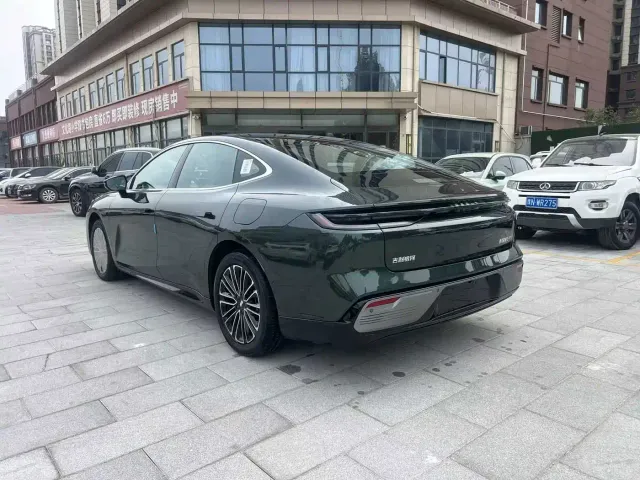 Geely Galaxy Xingyao 8 — Фото автомобиля 4