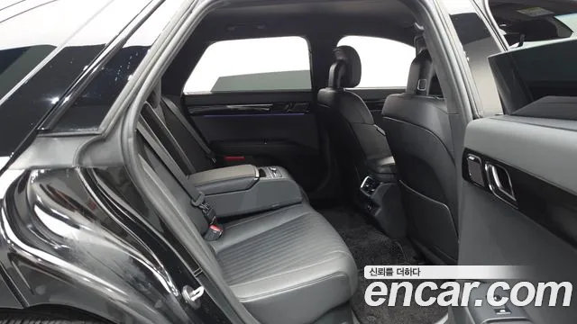 Hyundai Grandeur GN7 — Фото автомобиля 17
