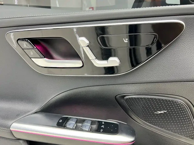 Mercedes-Benz C-Class — Фото автомобиля 10