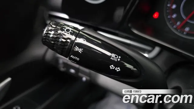 Hyundai AVANTE Avante (CN7) 1.6 LPi (для маломобильных пассажиров) — Фото автомобиля 16