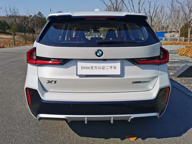 BMW X1 — Фото автомобиля 3