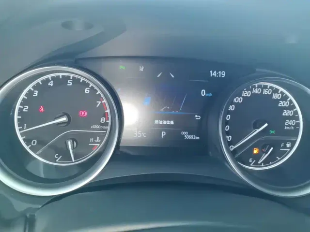 Toyota Camry — Фото автомобиля 11