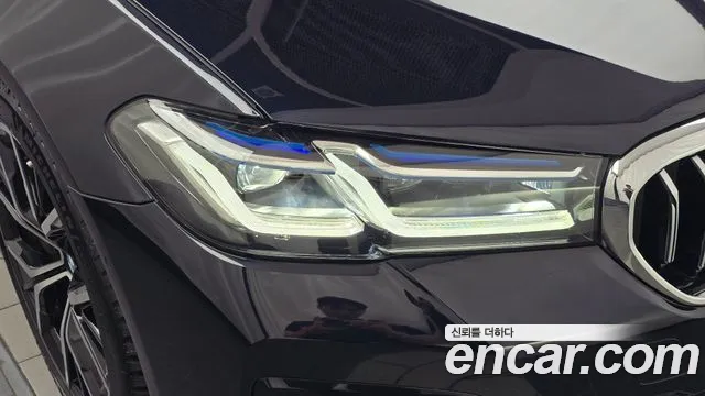 BMW 5 Series G30 — Фото автомобиля 7