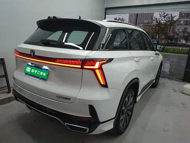 Changan CS75 Plus — Фото автомобиля 6