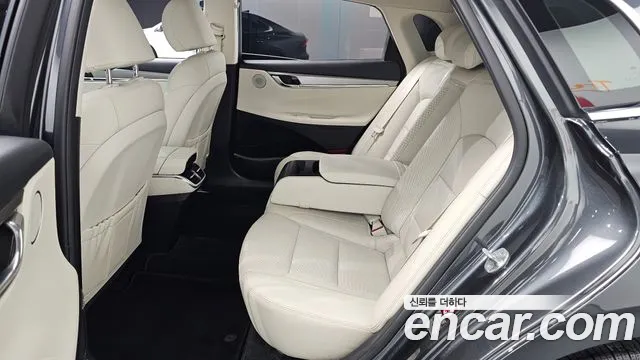Hyundai Grandeur Новый Grandeur IG — Фото автомобиля 12