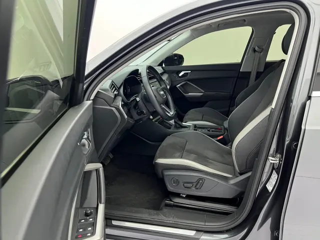 Audi Q3 — Фото автомобиля 21