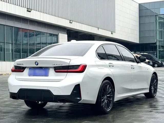 BMW 3 Series — Фото автомобиля 17