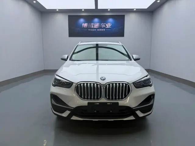 BMW X1 — Фото автомобиля 2