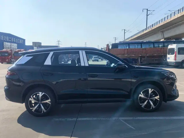 BYD Song Pro — Фото автомобиля 8