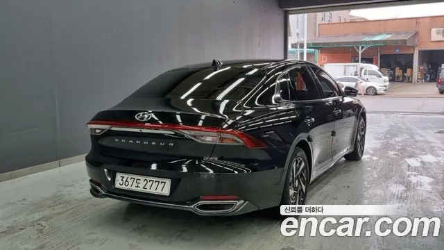 Hyundai Grandeur Premium — Фото автомобиля 2