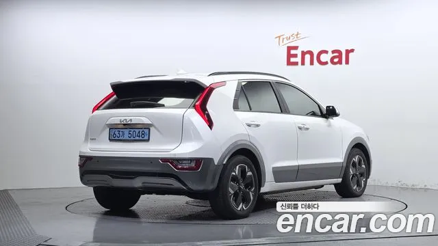 Kia Niro — Фото автомобиля 2