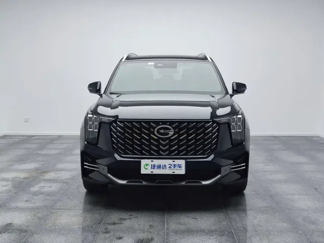 GAC Trumpchi GS8 — Фото автомобиля 3