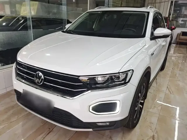 Фотография автомобиля — Volkswagen T-Roc