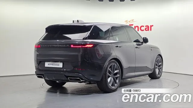 Land Rover Range Rover Sport — Фото автомобиля 2