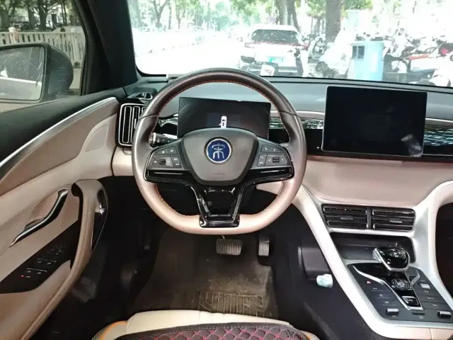 BYD Song Pro — Фото автомобиля 2
