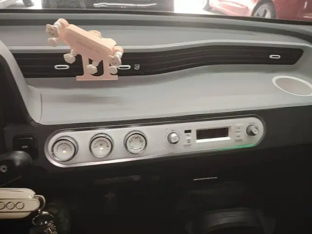 Wuling Hongguang Mini EV — Фото автомобиля 12