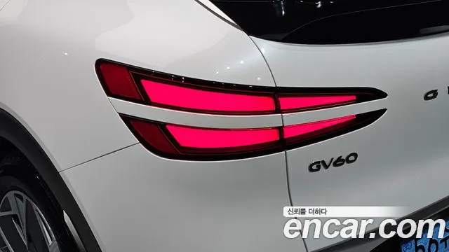 Genesis GV60 — Фото автомобиля 8