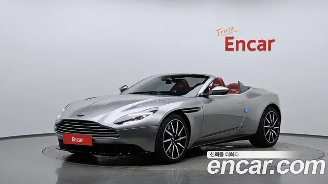 Фотография автомобиля — Astonmartin DB11