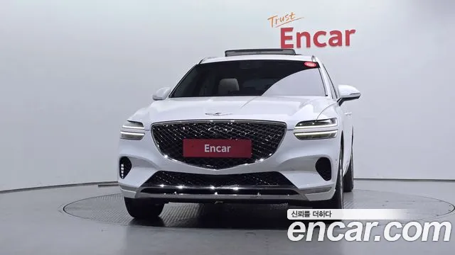 Genesis GV70 2.5T Бензин 2WD — Фото автомобиля 3
