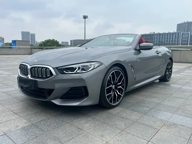 Фотография автомобиля — BMW 8 Series