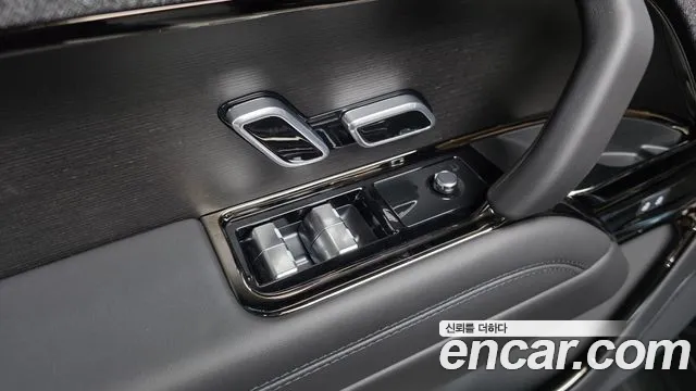 Land Rover Range Rover Sport — Фото автомобиля 23