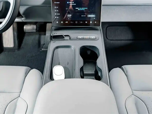 Nio ET5 Touring — Фото автомобиля 13