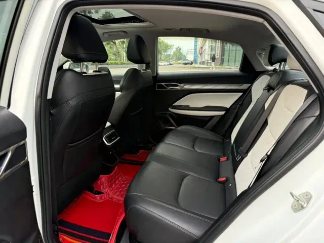 Geely Emgrand L 2022 1.4T CVT Flagship — Фото автомобиля 6