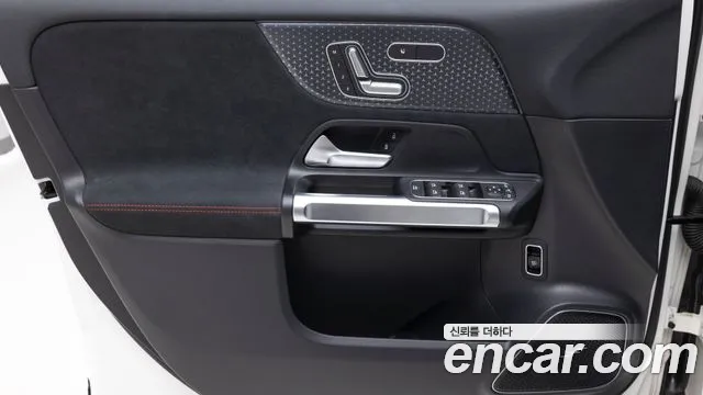 Mercedes-Benz EQB X243 — Фото автомобиля 15