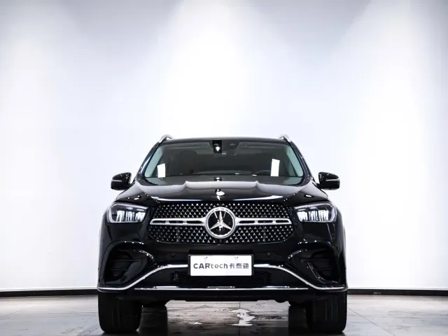 Mercedes-Benz GLE-Class — Фото автомобиля 3