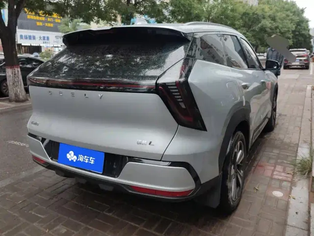 Geely Boyue L — Фото автомобиля 3