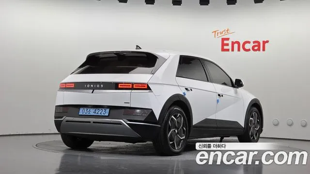 Hyundai Ioniq 5 — Фото автомобиля 2