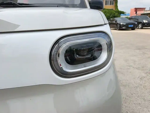 Wuling Hongguang Mini EV — Фото автомобиля 23