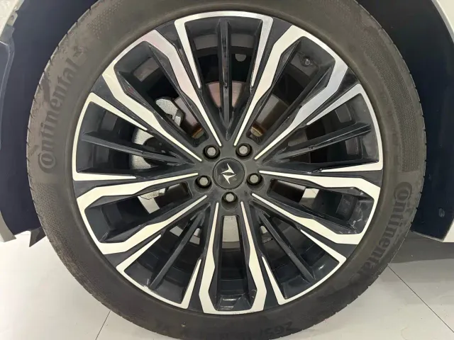 Dongfeng eπ 008 — Фото автомобиля 22