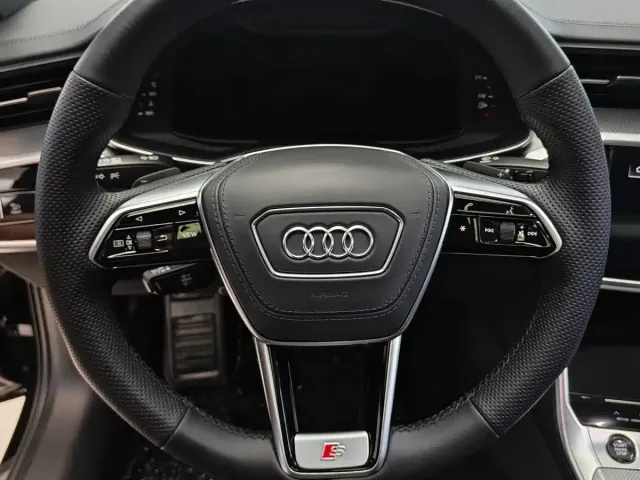 Audi A6L — Фото автомобиля 12