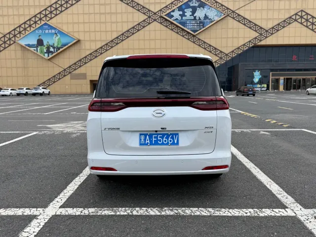 GAC Trumpchi M6 — Фото автомобиля 5
