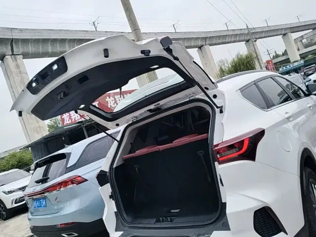 Jetour X70 — Фото автомобиля 18