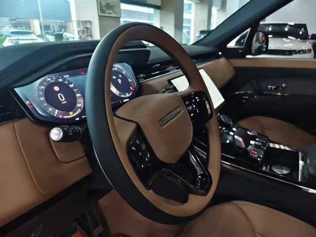 Land Rover Range Rover Sport — Фото автомобиля 8