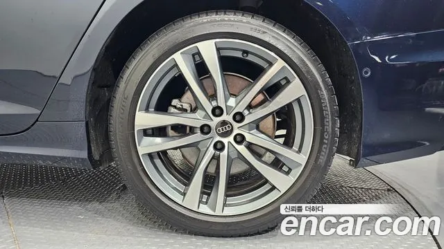 Audi A6 45 TFSI quattro Premium — Фото автомобиля 21