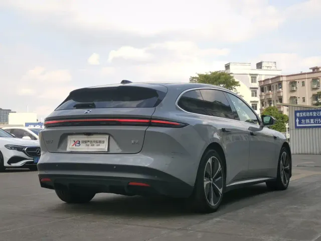 Nio ET5 Touring — Фото автомобиля 17