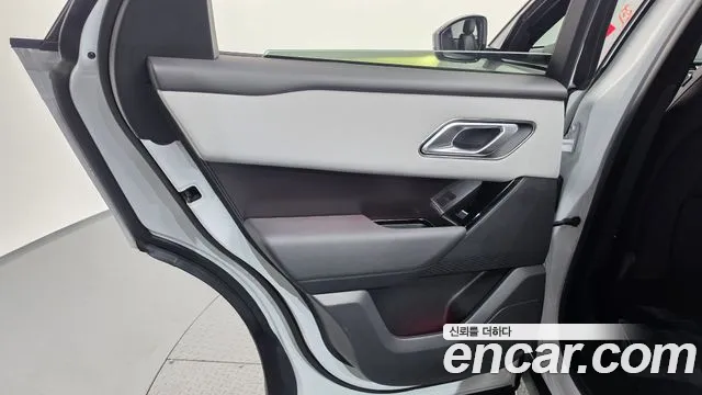 Land Rover Range Rover Velar — Фото автомобиля 14