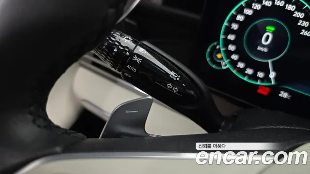 Hyundai Grandeur Grandeur (New) Hybrid — Фото автомобиля 27