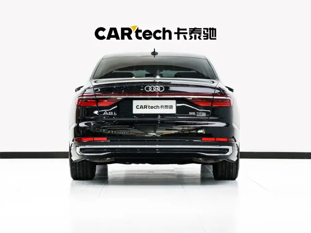 Audi A8 — Фото автомобиля 5