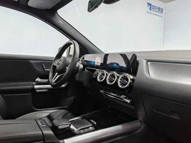 Mercedes-Benz GLA-Class — Фото автомобиля 15