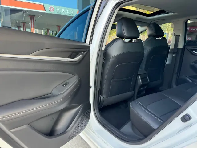 Changan Eado — Фото автомобиля 7