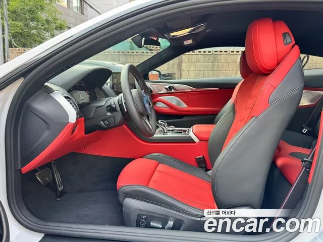 BMW 8 Series G15 — Фото автомобиля 7